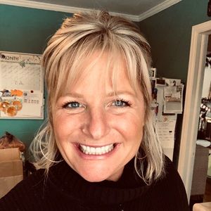 Meet your Posher, Karin